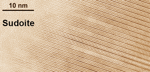 須藤石の高分解能電子顕微鏡像